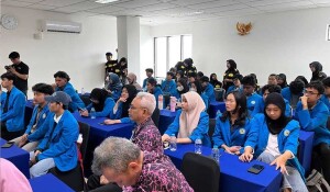 kunjungan-bem-fti-urindo